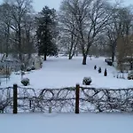 Gutshaus Schwarzenhof *