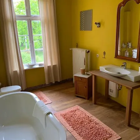 Gutshaus Schwarzenhof *