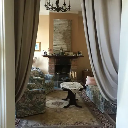 Gutshaus Schwarzenhof * Dargun