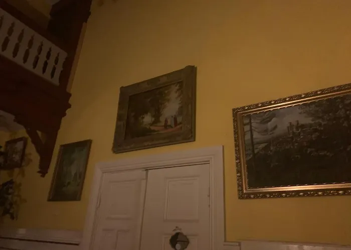 Gutshaus Schwarzenhof 아파트 *