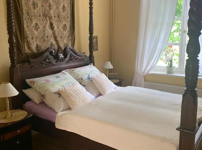 Gutshaus Schwarzenhof 다르군