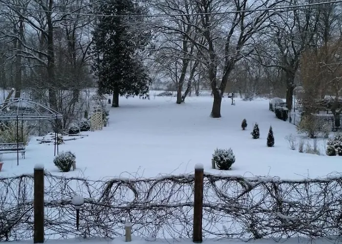 Gutshaus Schwarzenhof *