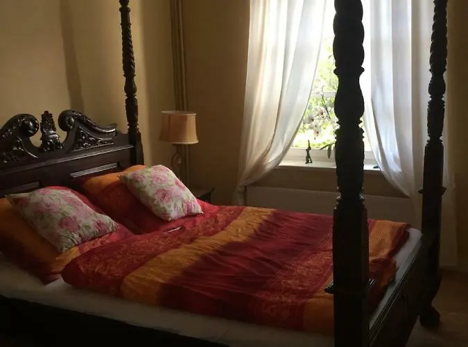 Gutshaus Schwarzenhof * 다르군