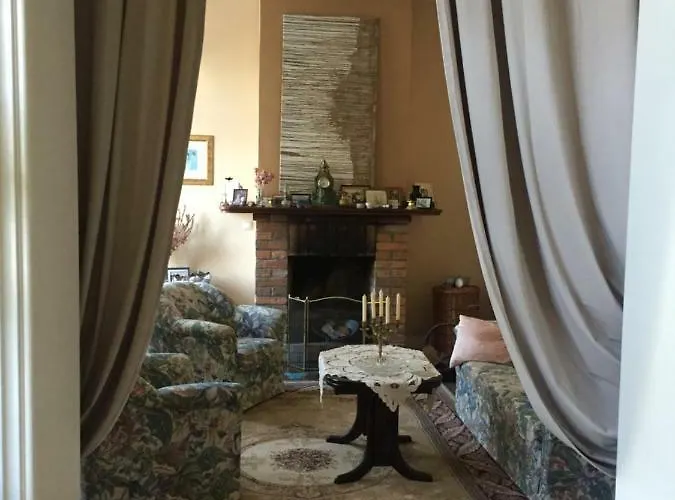 Gutshaus Schwarzenhof * 다르군